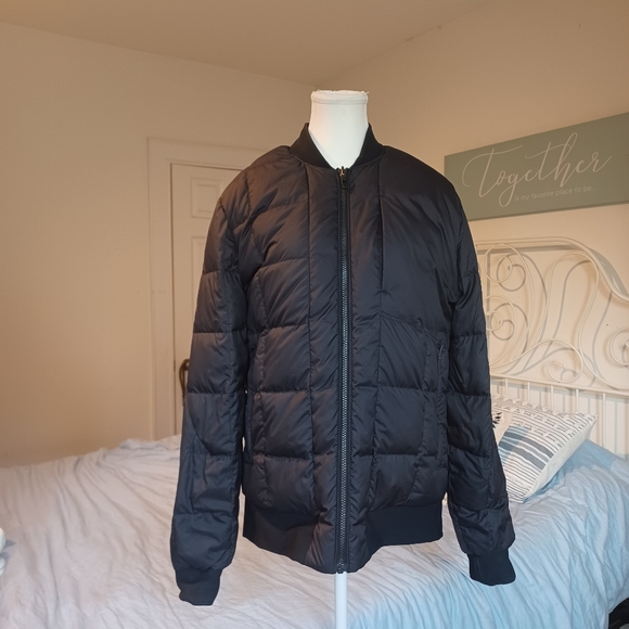 LULULEMON REVERSIBLE BOMBER JACKET - Picture 5 of 8